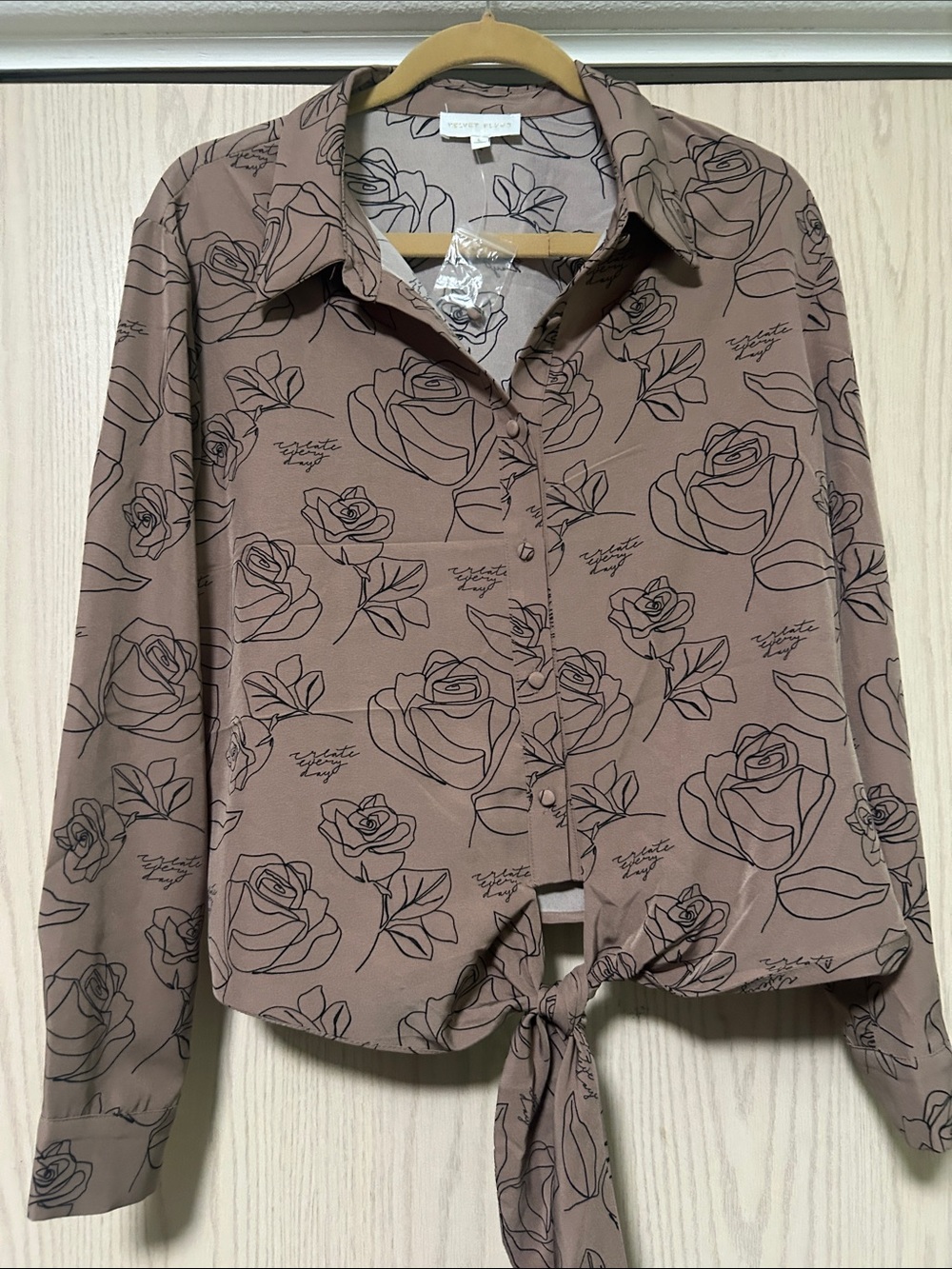 Women's Rose-Print Tie-Front Button-Down Shirt in Taupe